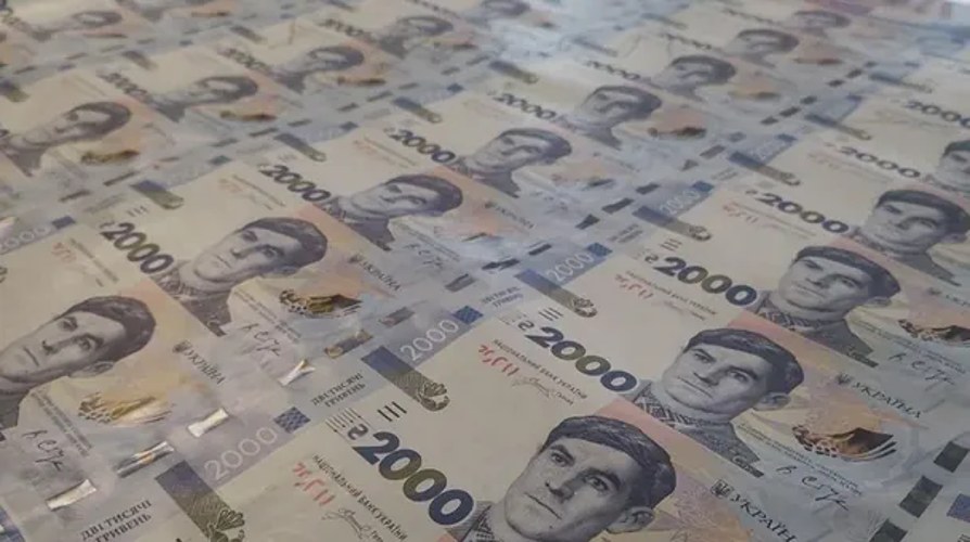 Банкнота 2000 гривень із Стусом: від презентації НБУ до жартів у Мережі