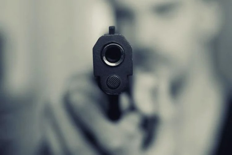 Невідомий поранив 18-річного юнака з пневматичної зброї у Білій Церкві