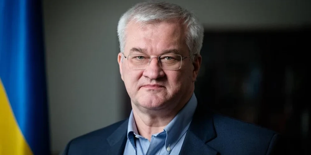 Зеленський назвав імена майбутніх заступників глави МЗС під час наради послів