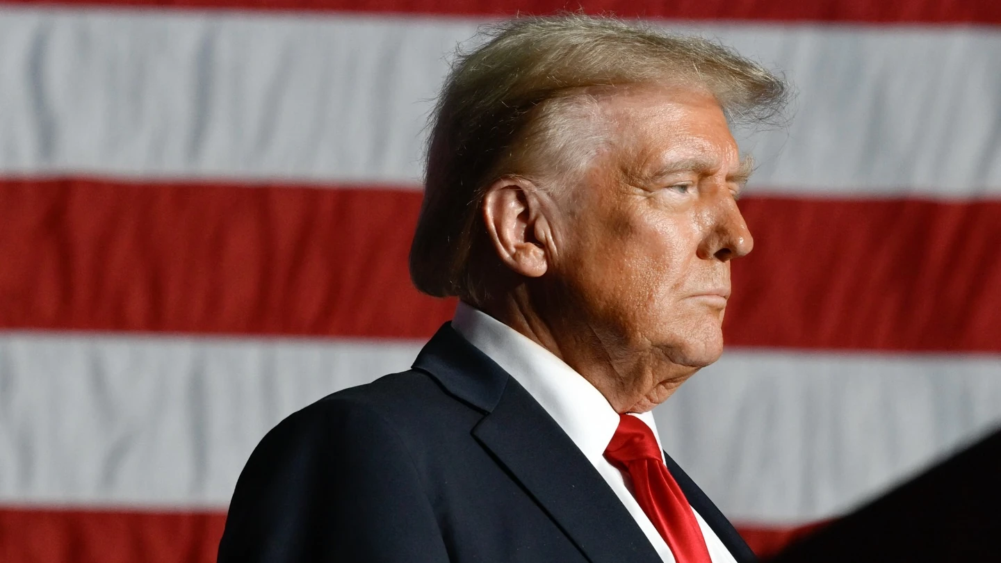 Передвиборчий курс Трампа: тиск на Київ і зміни щодо Москви